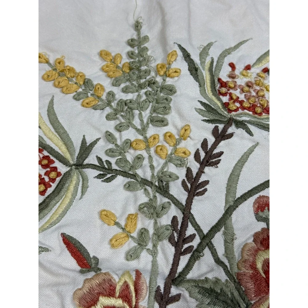 Pottery Barn Embroidered Floral Crewel Pillow Sham Cover 24x24 Cream 2010